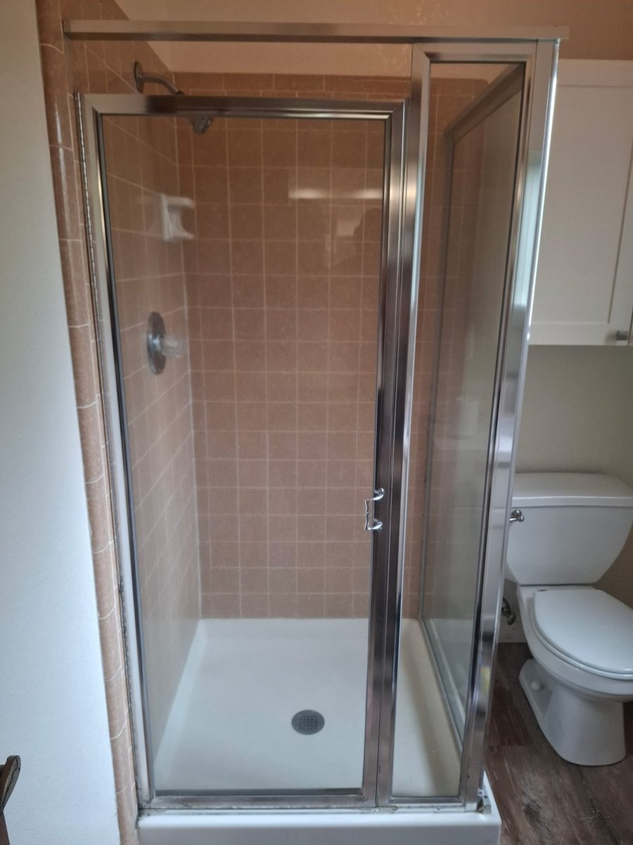 shower enclosure cleaned